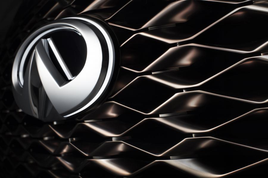 Детали экстерьера Infiniti QX80 Monograph Concept 2017 года  (фото 32 из 34)